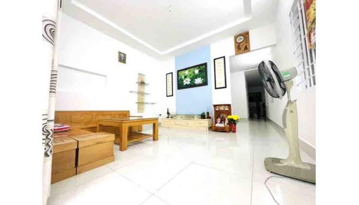 Ngộp Bán Gấp  nhà HẺM XE HƠI 2 TẦNG 150m2_6x25m 3PN chỉ Hơn 6 tỷ ~40tr.m2 Tăng Nhơn Phú B Q.9 Rẻ Quá Rẻ
